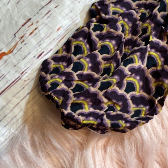 Boden Geometric Floral Retro Patterned Popover Blouse - Picture 7 of 11